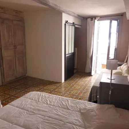5rbut1 - Maison Familiale Sur Deux Niveaux En Plein Coeur Du Centre *